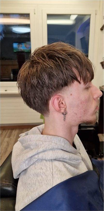 Textured Crop mit Low Taper, Seitenansicht